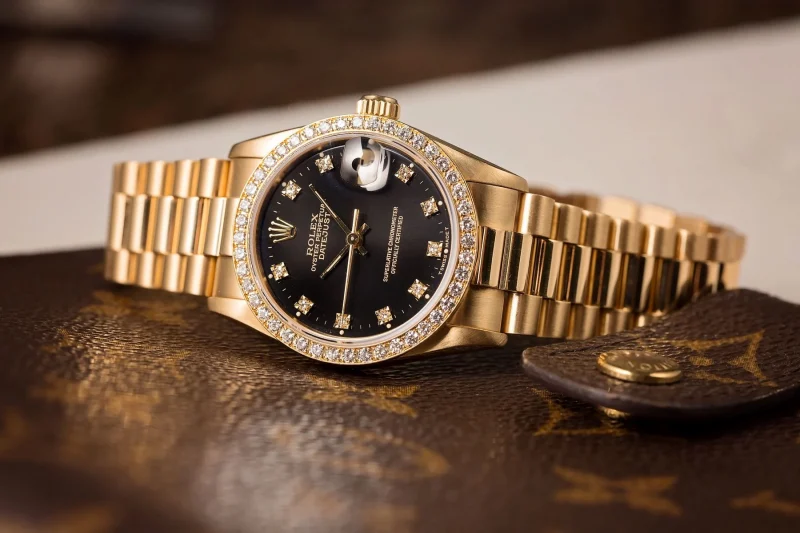 Day-dong-ho-Rolex-chinh-hang-va-ma-day-tuong-ung-2