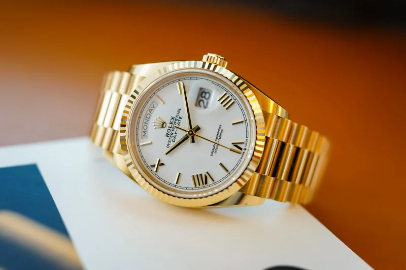 Dây President là một thiết kế khác do Rolex phát minh, được ra mắt vào năm 1956 và trở thành dây đeo tiêu chuẩn cho dòng Day-Date